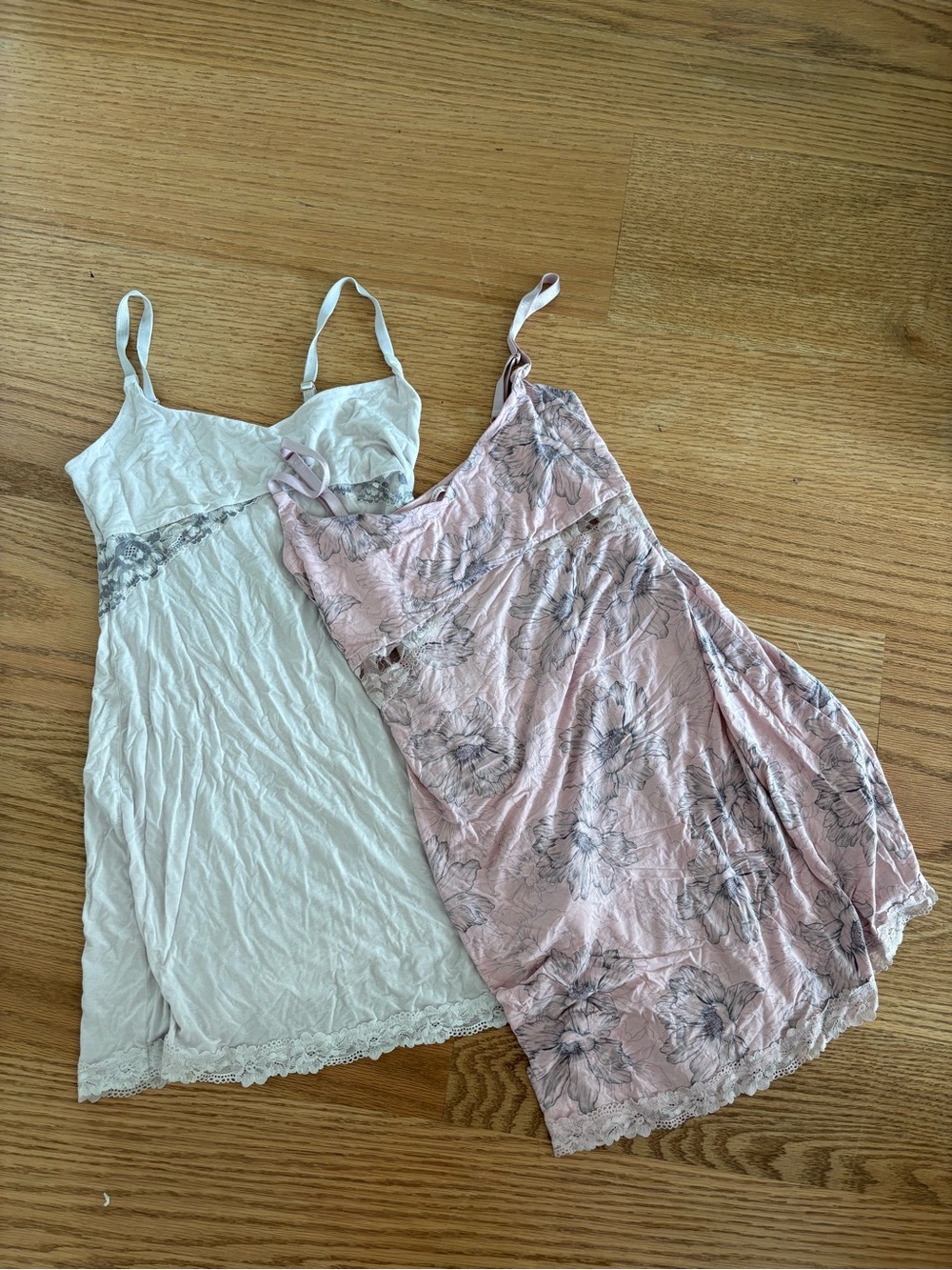Victoria’s Secret nightgown bundle
